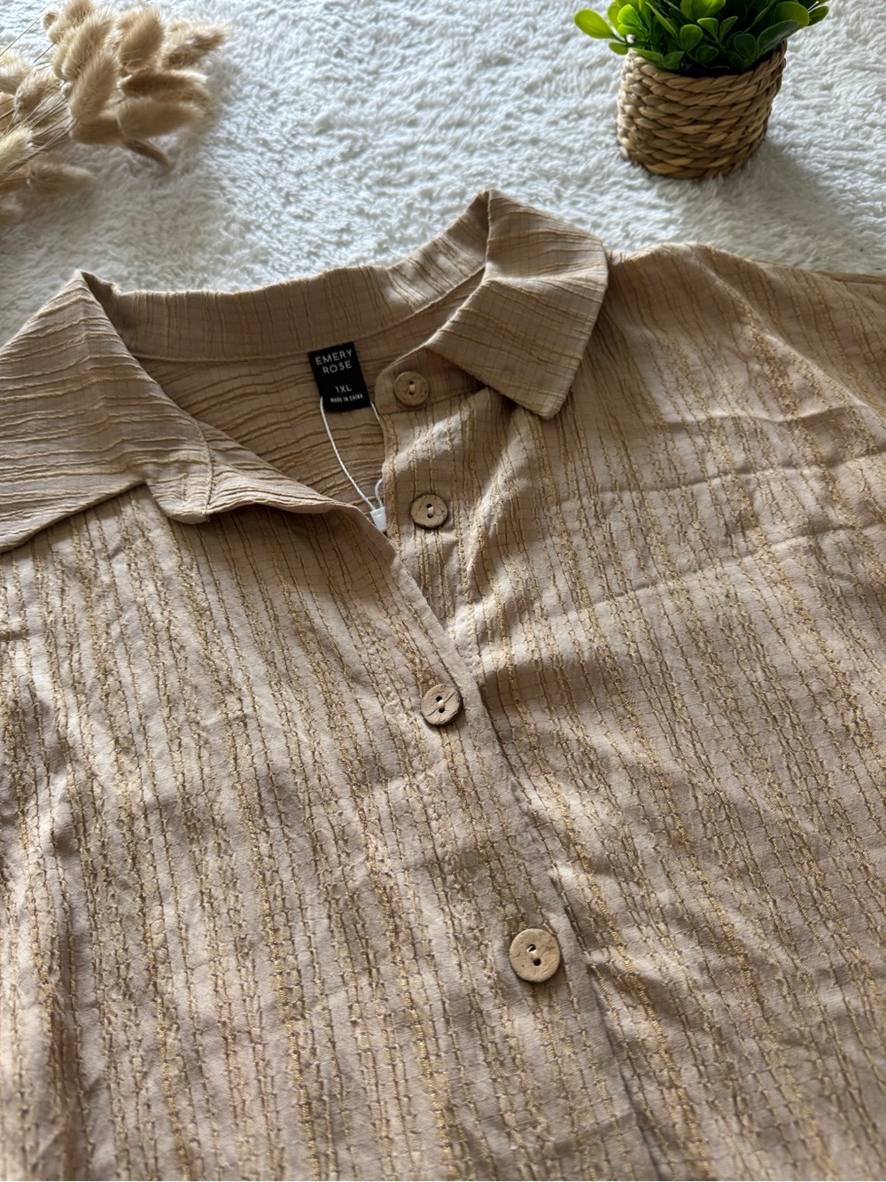 Relaxed Short-Sleeve Button Front Top - Beige - Picture 2 of 5